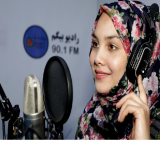 دفاتر رادیوهایی خصوصی بیگم وجوانان بعد از گذشت سه هفته همچنان بسته است وکارمندان بازداشت شده آزاد نشده‌اند